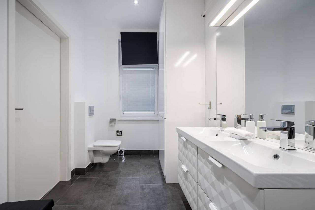 Bpr Calypso Home With A/C Budapest Esterno foto